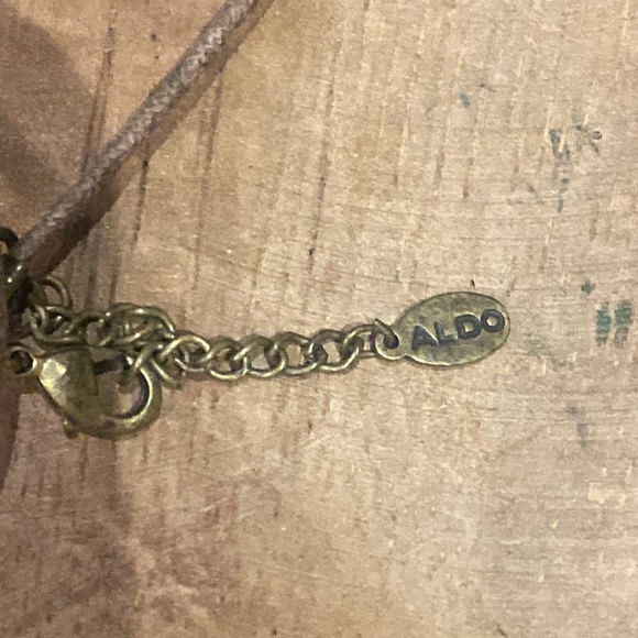 ALDO Feather Necklace - Picture 5 of 7